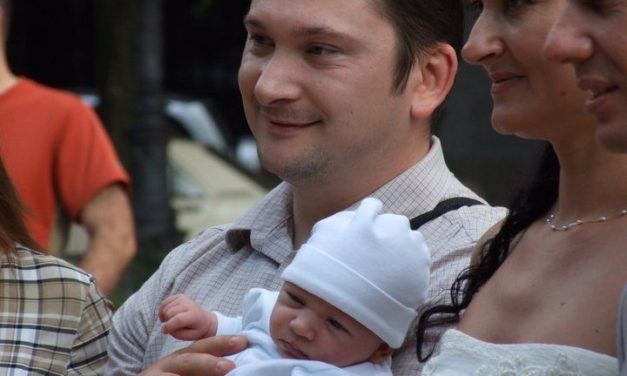 Kirúgták a Hét Nap korábbi főszerkesztőjét