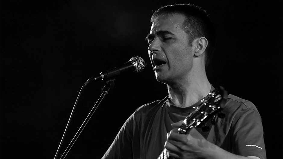 Vlada Divljan emléktáblát kap Óbecsén