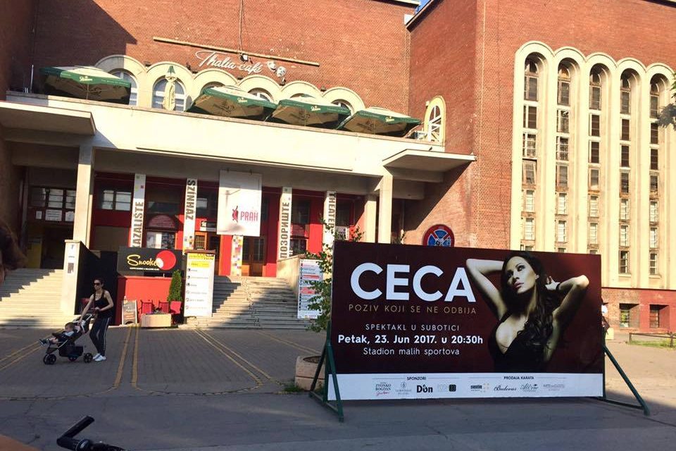 Sárban dagonyázás