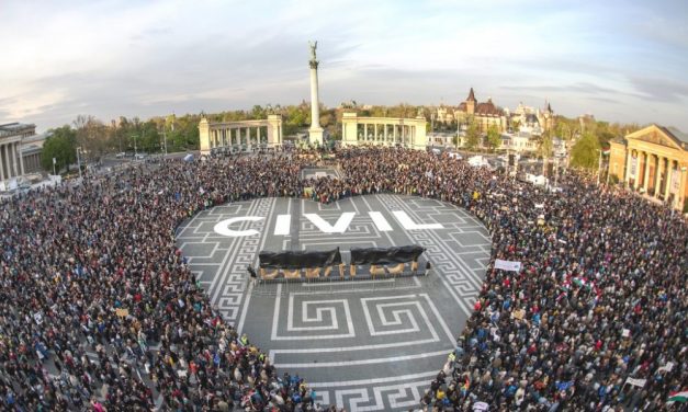 Világhírű professzorok a Stop Soros törvénycsomag ellen