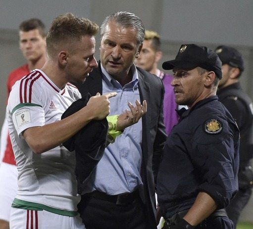 <span class="entry-title-primary">Idegesek voltak a szurkolók</span> <span class="entry-subtitle">Történelmi vereségnek nevezi a magyar média az Andorra-Magyarország meccsen történteket</span>