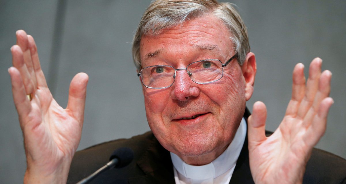 Pedofília miatt vádat emeltek a Vatikán kincstárnoka ellen