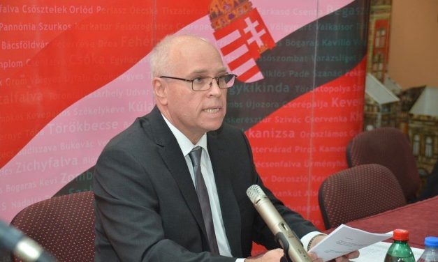 <span class="entry-title-primary">„Hajnal Jenő szembement az MNT több szervének a döntésével”</span> <span class="entry-subtitle">Joó Horti Lívia: Intézményi hatásköri túllépések, önkényes döntések és a döntéshozatali szervek kiskorúsítása jellemezték a csantavéri iskola igazgatójának megválasztását</span>