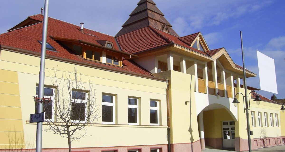 Magyarkanizsán nem kellenek a magyar határozatok