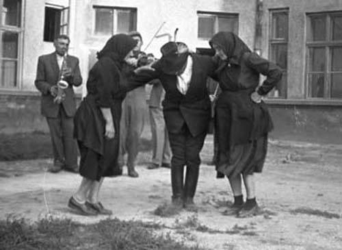 <span class="entry-title-primary">Létünk (táncszínházi előadás)</span> <span class="entry-subtitle">Zenta, Zentai Magyar Kamaraszínház, június 29. – Kezdés: 19.30</span>