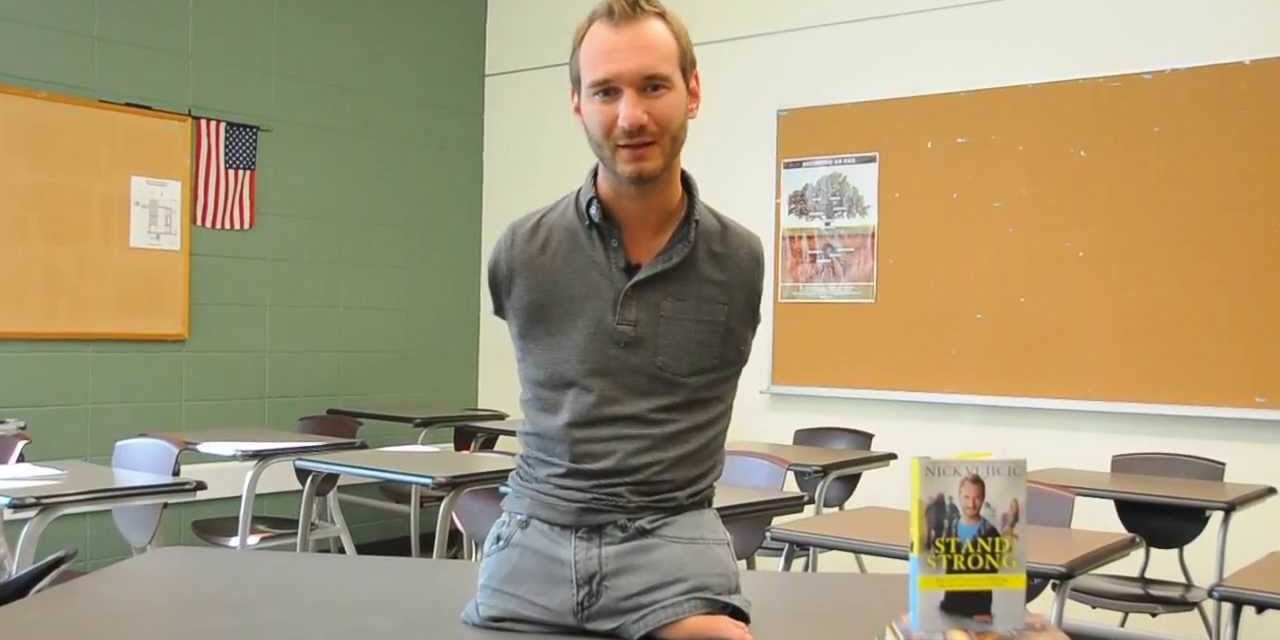 Nyerj belépőt Nick Vujičić szabadkai előadására!