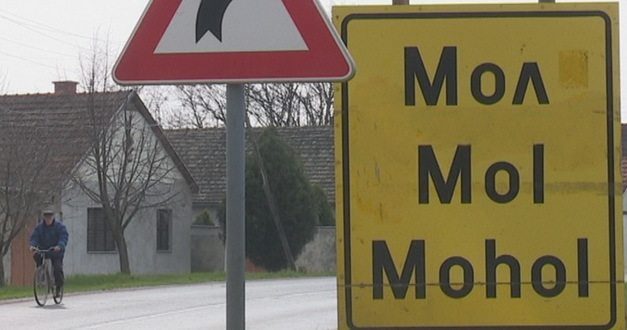 Vadnyugati állapotok Ada községben, a seriff alszik