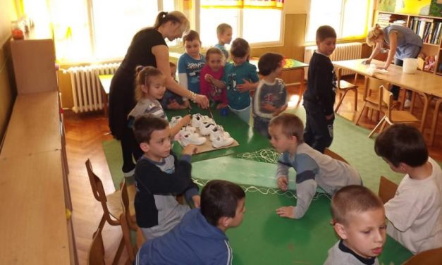 Ezer óvónőnek esélye sincs arra, hogy munkát kapjon