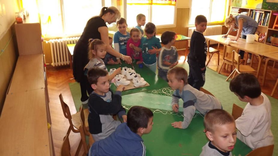 Ezer óvónőnek esélye sincs arra, hogy munkát kapjon