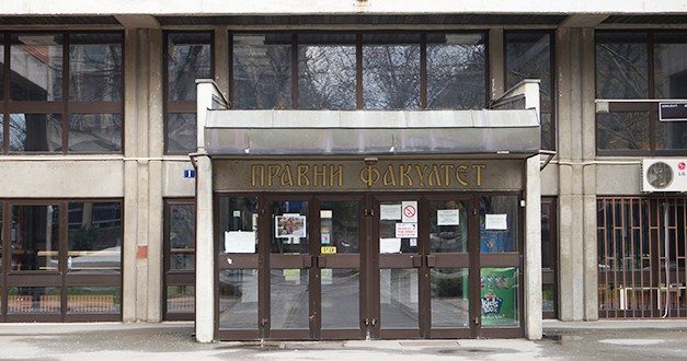 A vajdasági magyar diákok az unió előtt küzdenek tovább a jogaikért