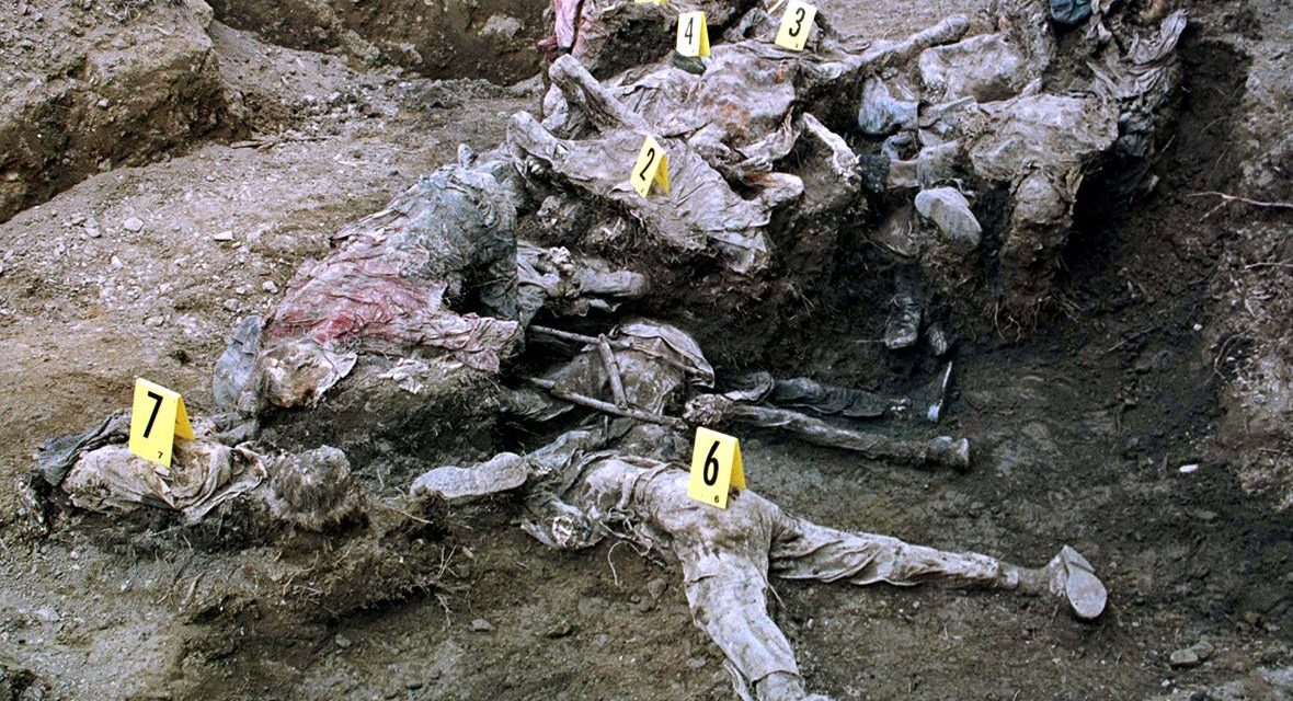 <span class="entry-title-primary">Dodik nagyot alakított</span> <span class="entry-subtitle">A boszniai szerb elnök megtiltotta a srebrenicai mészárlás és Szarajevó ostromának tanítását az iskolákban</span>