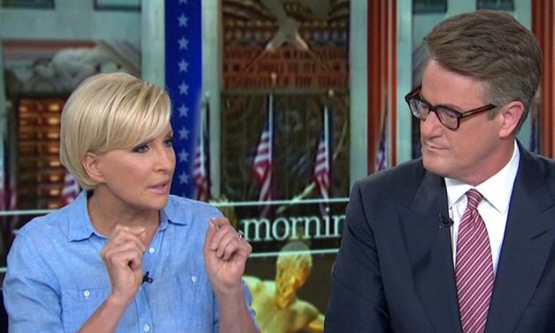 Csiripel a csetres nyelvű csiszlik (Trumpizmusok)