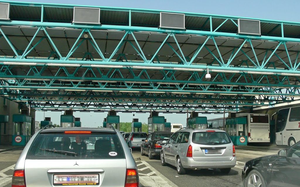 Aki teheti, kerülje el a röszkei határátkelőket