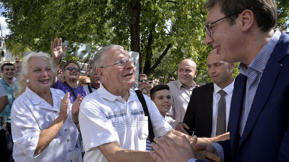 Vučić: Az év végéig 440 euró lesz az átlagfizetés