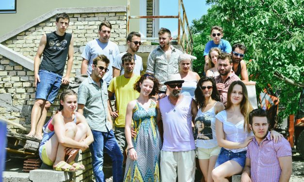 Három ünnep van a faluban: karácsony, húsvét meg a Tanyaszínház!