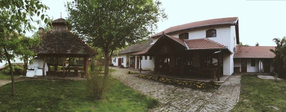 <span class="entry-title-primary">Műfordítótábor a Kátai tanyán</span> <span class="entry-subtitle">Tíz résztvevőnek a szállást és az étkezést ingyenesen biztosítják</span>