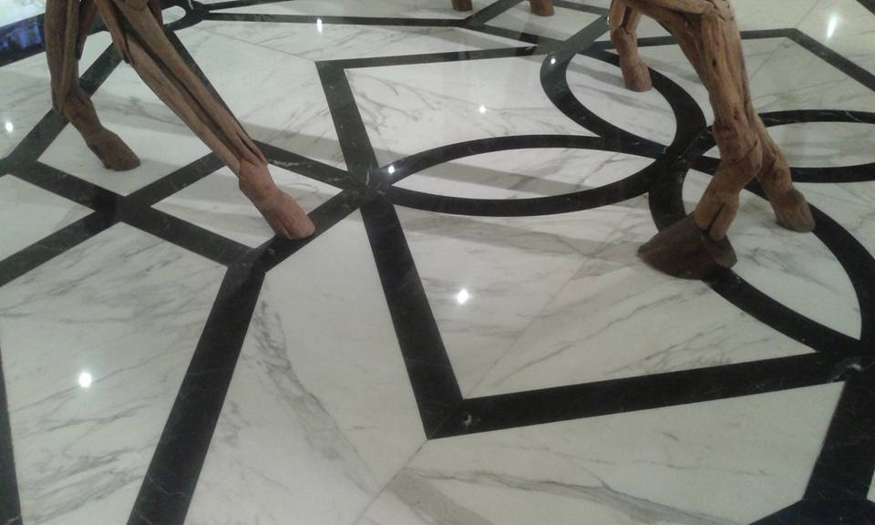 <span class="entry-title-primary">Ovális</span> <span class="entry-subtitle">Avagy erény és bűn – Fehér Kálmán verse</span>