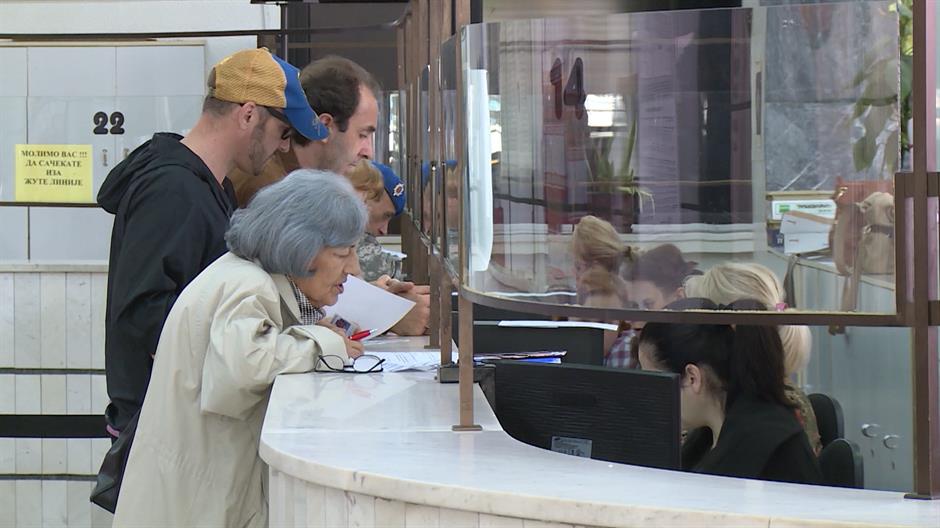 „Vučić törvényellenes nyugdíjemelése miatt hosszútávon csökkenni fog az életszínvonal”