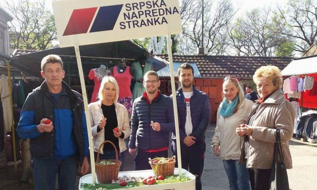 <span class="entry-title-primary">Egymást marják Zentán a VMSZ-esek és a haladók</span> <span class="entry-subtitle">Miért maradt el a zentai kkt?</span>