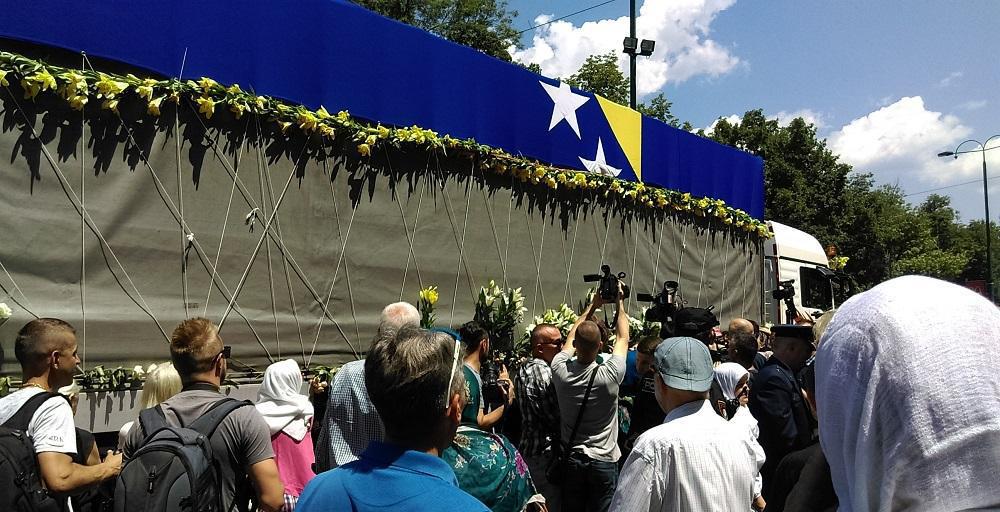 <span class="entry-title-primary">Az idén 71 áldozatot temetnek el Potočariban</span> <span class="entry-subtitle">Kedden lesz a srebrenicai mészárlás kezdetének évfordulója</span>