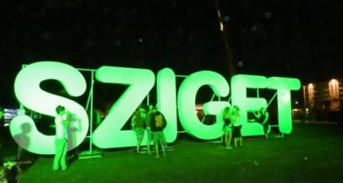 <span class="entry-title-primary">Szigeti históriák (2012/2)</span> <span class="entry-subtitle">Ezeregy fesztiváléj legszebb meséi – Változások és változatok az állandóságban (Gyorsjelentés a Szigetről hazatérve)</span>