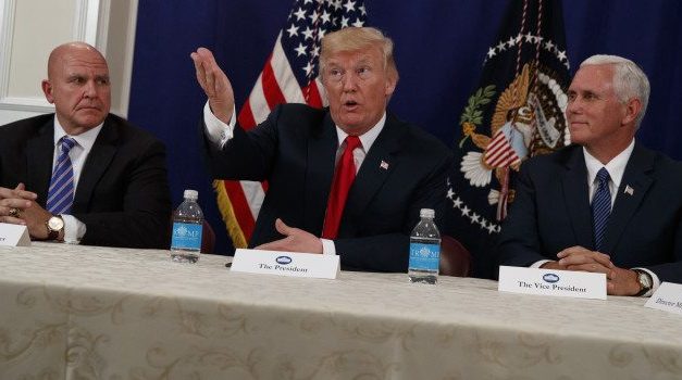 Szarkazmus vagy trumpizmus – uszítás vagy butítás (Trumpizmusok)