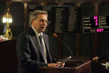 <span class="entry-title-primary">„Bunford megszökött”</span> <span class="entry-subtitle">Rendkívüli ülést tartott a szabadkai városi képviselő-testület</span>