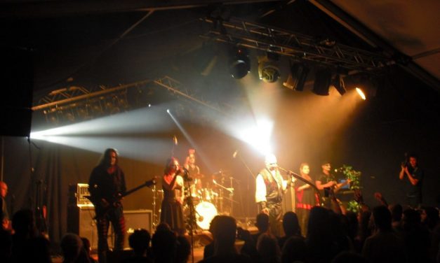 Forróság, nemes fémzene, sör (II.)