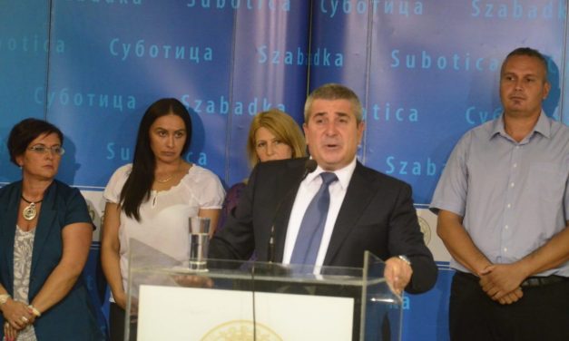 Laban elnézést kért, Maglait a zimonyi klán barátjának nevezte