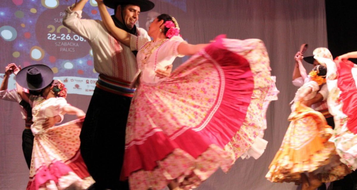 <span class="entry-title-primary">Sokszínű világ (fotógalériával)</span> <span class="entry-subtitle">Megnyílt a 16. Interetno fesztivál</span>