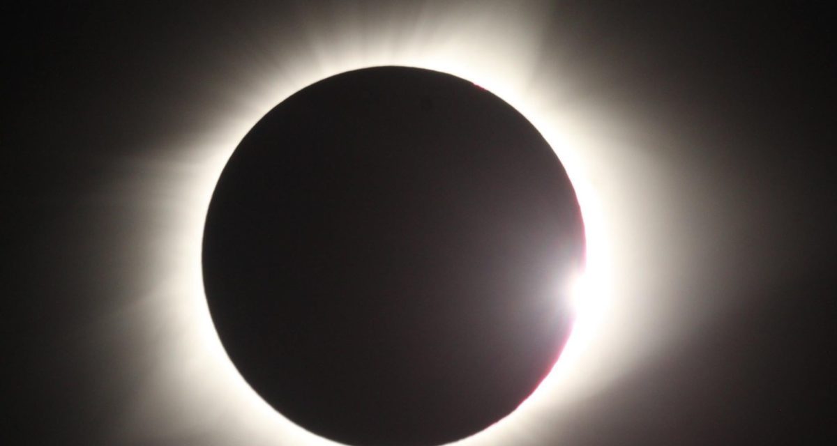 <span class="entry-title-primary">Égi és földi csodák</span> <span class="entry-subtitle">Napfogyatkozás Amerikában</span>