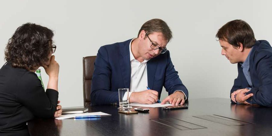 <span class="entry-title-primary">„Csak a szamarak nem változnak”</span> <span class="entry-subtitle">Vučić a svájci Blickben: Akkor sem enged a Koszovóról szóló össznépi vitából, ha arra a szerbség még nem áll készen</span>