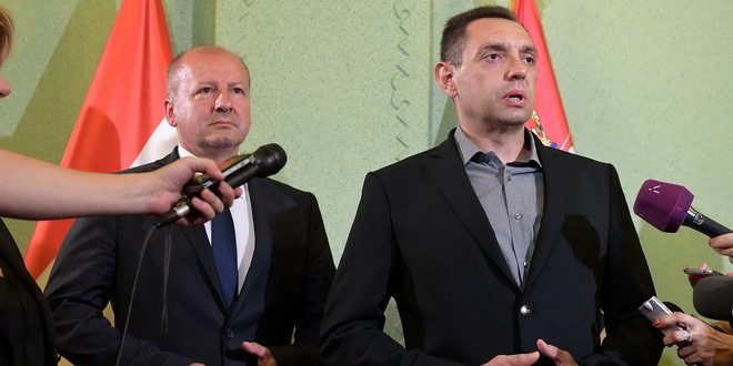 Vulin és Simicskó a katonai együttműködésről tárgyalt