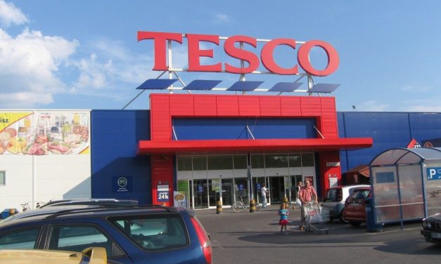 Leépítéssel reagálhat a Tesco a béremelésre