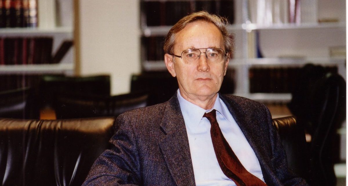 <span class="entry-title-primary">Várady: Nem reális, hogy Koszovó ismét Szerbia része legyen</span> <span class="entry-subtitle">A Tanjug a legismertebb vajdasági magyar jogászt kérdezte Vučić indítványa nyomán</span>