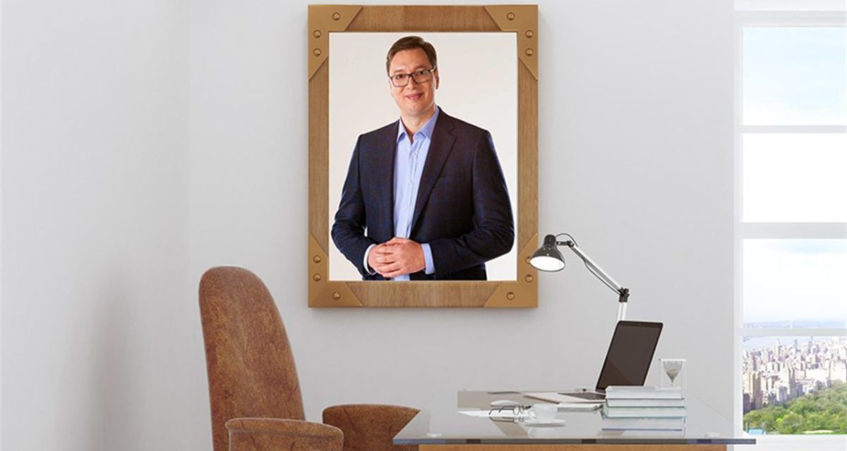 Vulin újabb csodás ötlete: Vučić-képet a falra