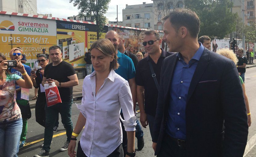 Két hét múlva kiderül, emelik-e a béreket a közszférában