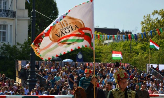 Magyarkanizsa nyerte a Nemzeti Vágtát