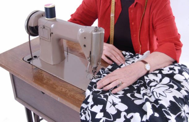 Egy robot annyi pólót varr meg egy óra alatt, mint 17 bangladeshi gyerekmunkás összesen