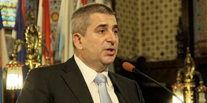 Laban szerint az ellenzék nem érdemli meg, hogy a képviselő-testületben üljön