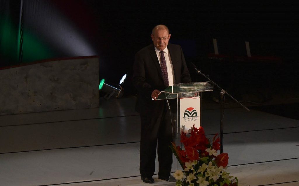 <span class="entry-title-primary">„Pásztor ismét félrevezeti a közvéleményt”</span> <span class="entry-subtitle">Az MM elnöksége a VMSZ vezetőjének szavaira reagált</span>