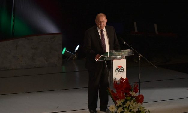 „Pásztor ismét félrevezeti a közvéleményt”