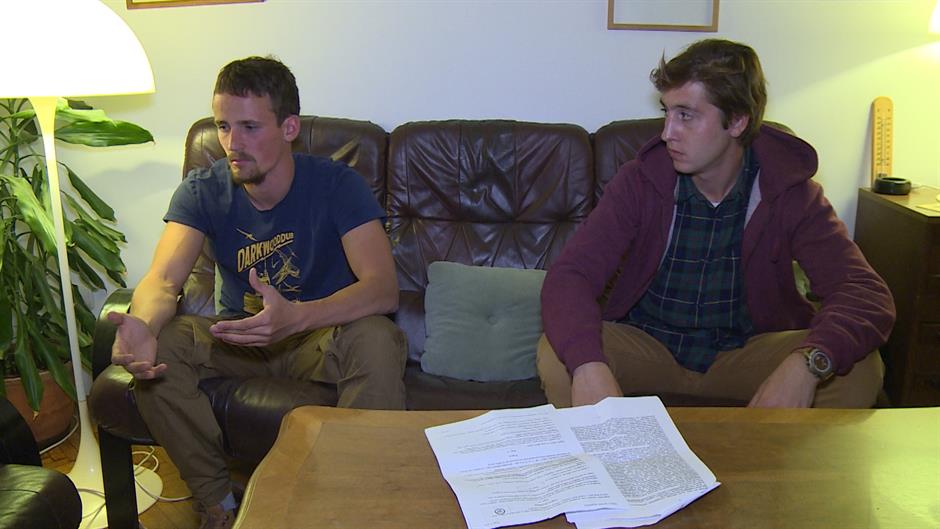 A Drámaművészeti Kar kiáll a két tüntető egyetemista mellett