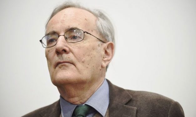 Várady: Koszovó és Katalónia esetében nincs lehetőség függetlenségi népszavazásra