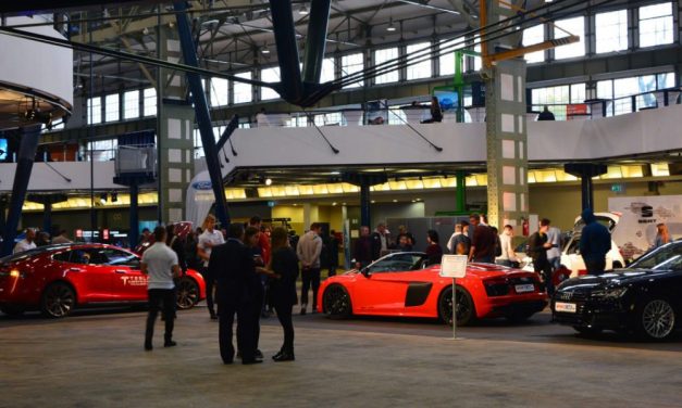 <span class="entry-title-primary">Első Budapest Auto Show</span> <span class="entry-subtitle">A hibridek vitték el a show-t – Borsos árak a kocsiparádén – Véget ért az első magyarországi nagystílű gépkocsikiállítás</span>