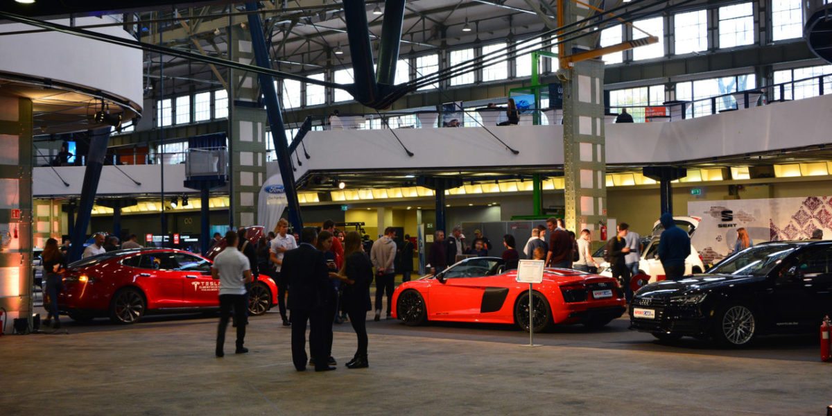 <span class="entry-title-primary">Első Budapest Auto Show</span> <span class="entry-subtitle">A hibridek vitték el a show-t – Borsos árak a kocsiparádén – Véget ért az első magyarországi nagystílű gépkocsikiállítás</span>