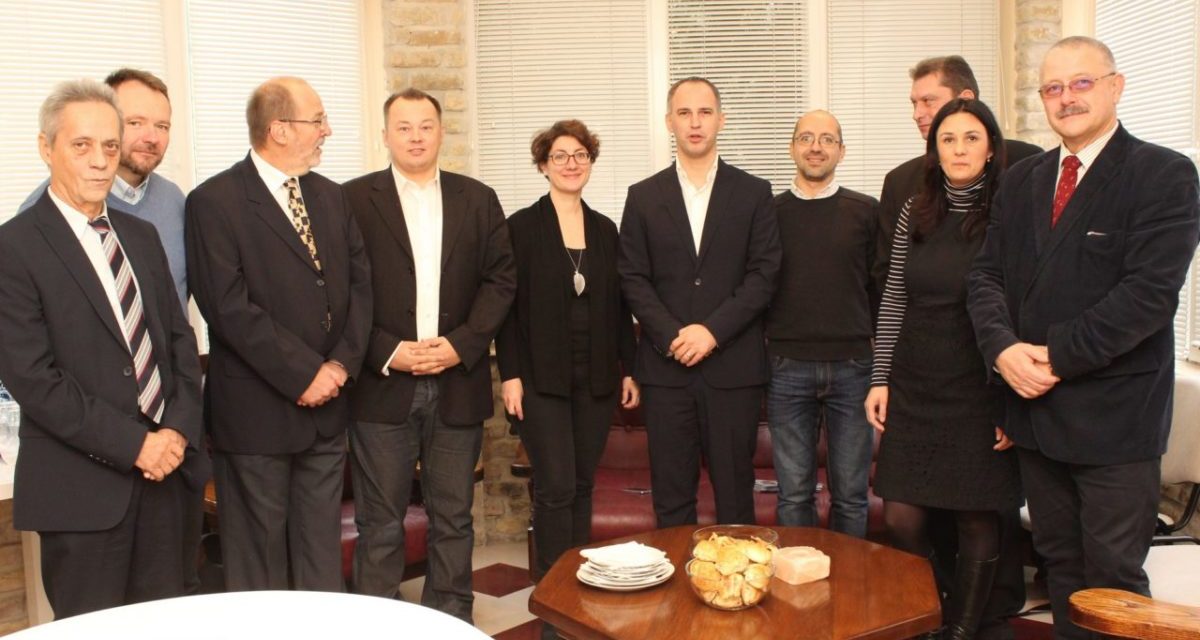 <span class="entry-title-primary">Együtt a Magyar Mozgalommal</span> <span class="entry-subtitle">Kirívóan sok a hasonlóság a magyarországi és a szerbiai, illetve vajdasági helyzet között</span>