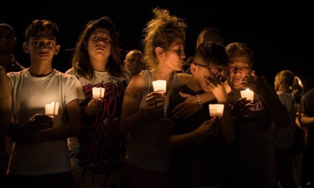 Templomi tömeggyilkosság Texasban