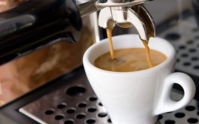 Növekszik a jövedéki adó a benzinre, kávéra és alkoholra