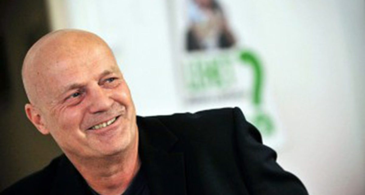 <span class="entry-title-primary">Hétfői találkozások a kék teremben</span> <span class="entry-subtitle">Kukorelly Endre lesz a Kontaktzóna következő vendége</span>